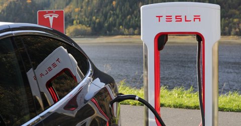 Berágott és lezárta a töltőket egy Supercharger-állomás tulajdonosa Utahban