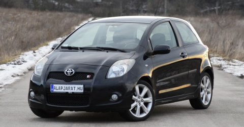 Toyota Yaris 1.8 TS (2007) – Használtautó teszt + Videó
