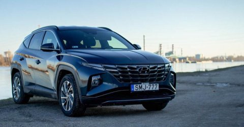 Annyira modern, hogy szinte leugrik az utcaképről: Hyundai Tucson 2021 - Teszt és videó
