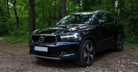 Hengerek száma három: Volvo XC40 T3 (2019) – Teszt
