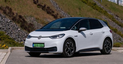 A korszakalkotó: Volkswagen ID.3 2021 – Teszt
