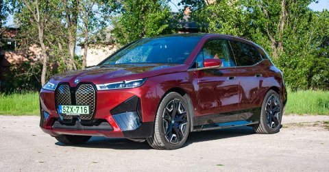 Undorodhatsz, akkor is magával ragad: BMW iX xDrive50 2022 - Teszt