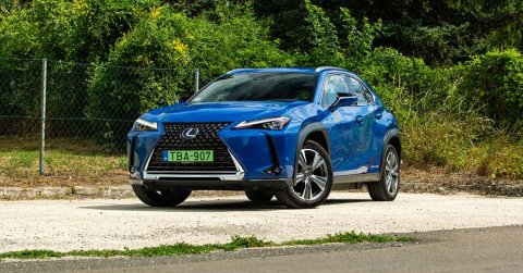 Megcsinálták, mert muszáj volt: Lexus UX 300e 2022 - Teszt