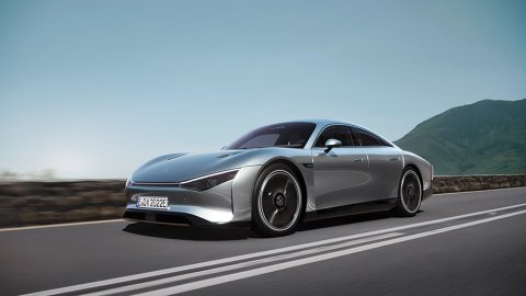 Bemutatták a Mercedes Vision EQXX tanulmányt