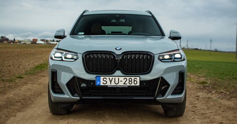 Magabiztos vonulás: BMW X3 30d 2022 - Teszt